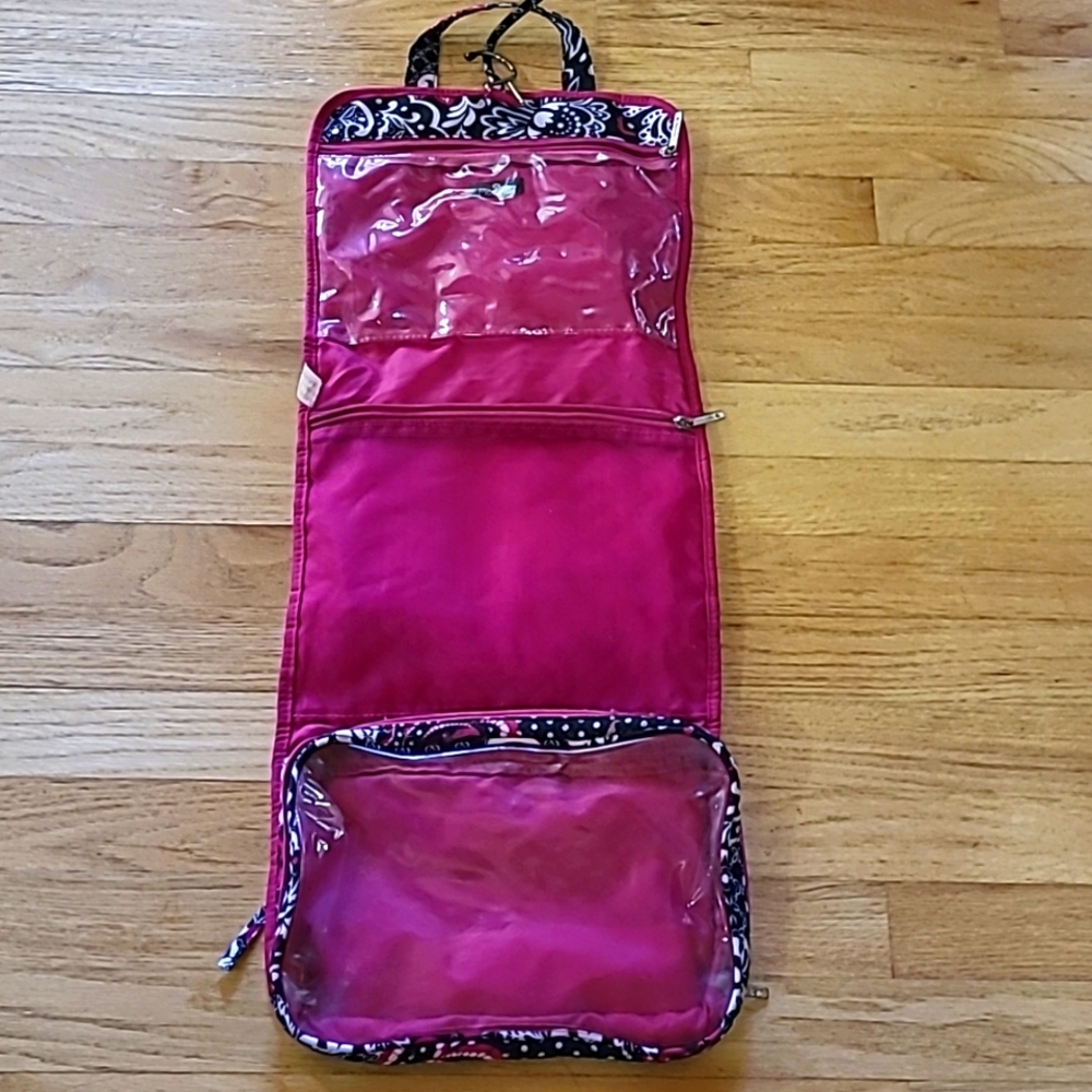 SHOWER TOTE